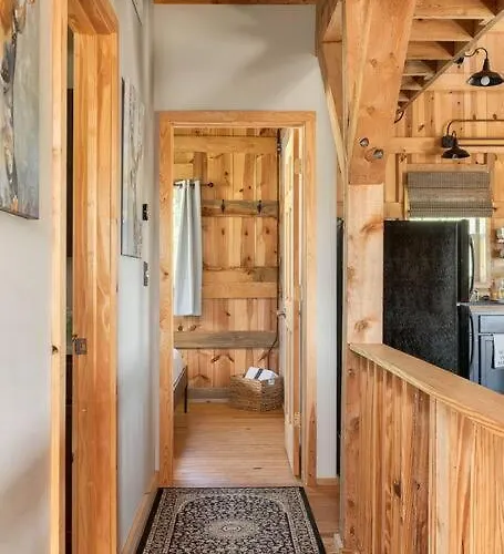 Holiday home The Rustic Retreat Pearl City